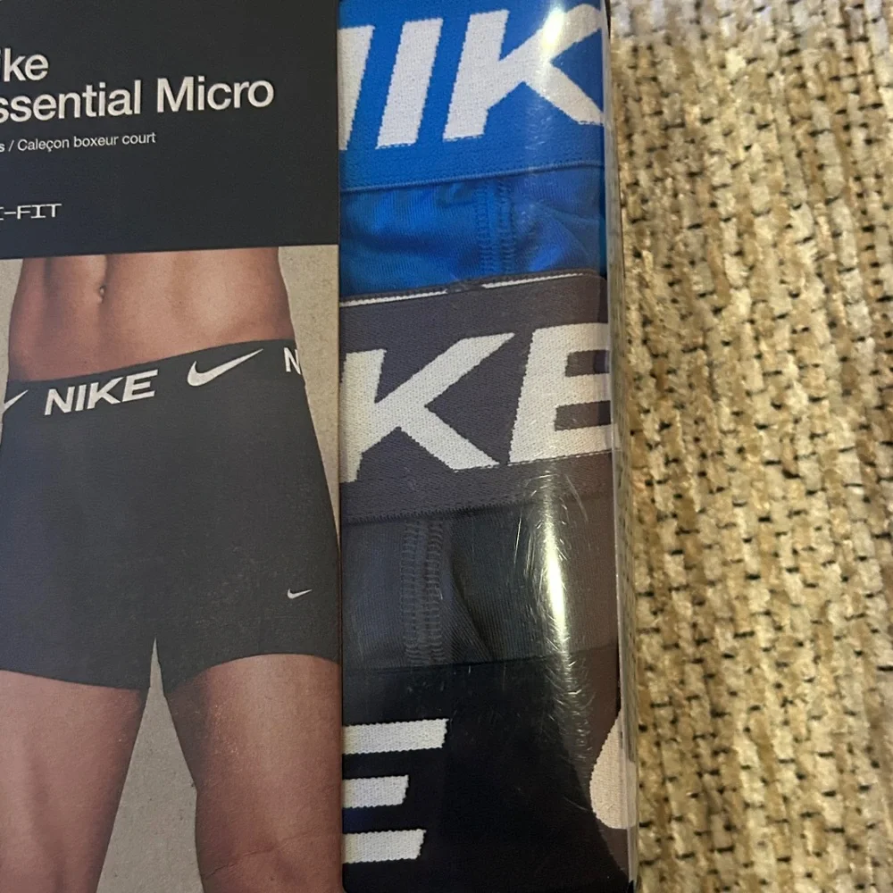 Nike essential micro